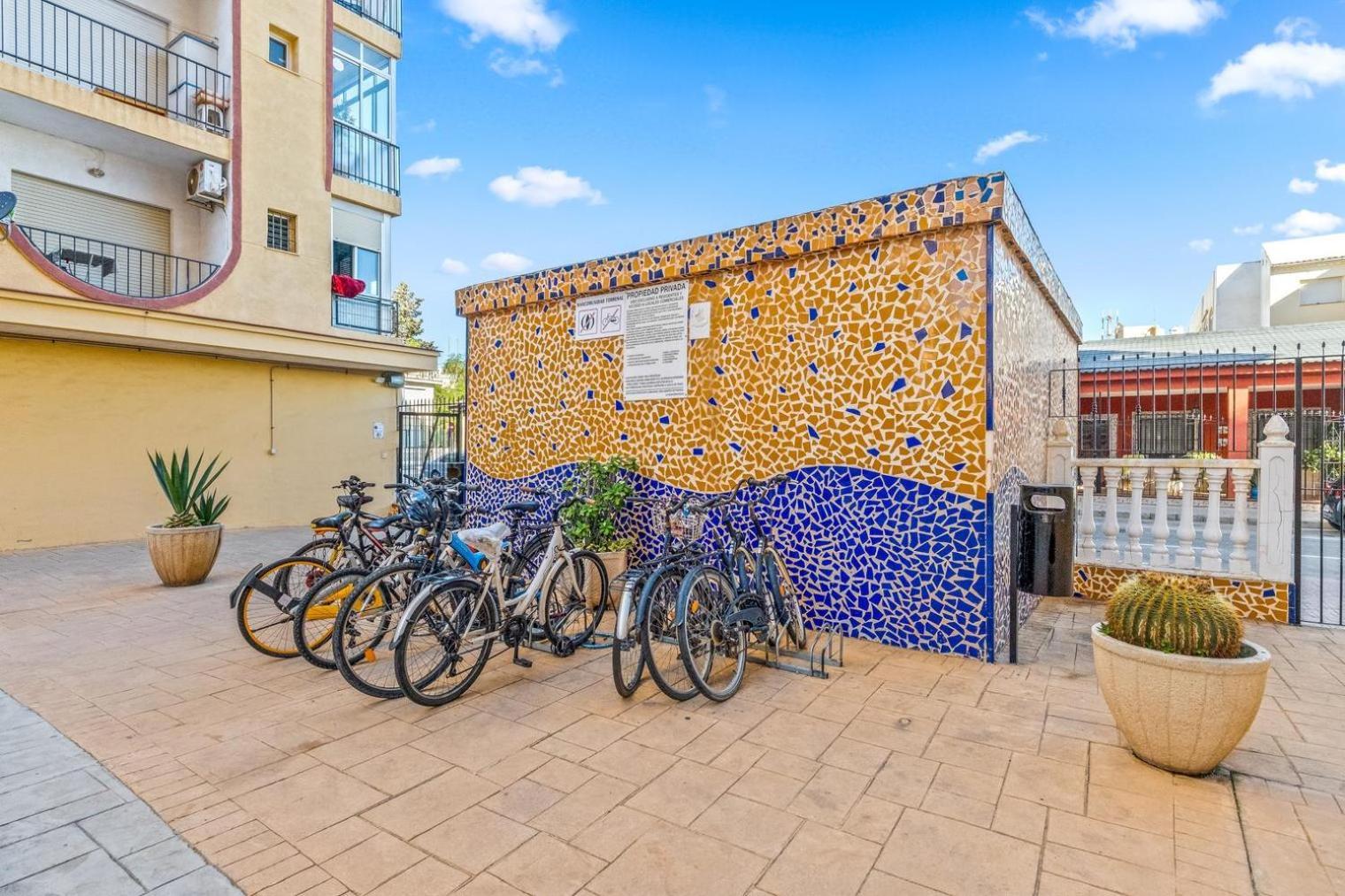 Studio A 200M De La Playa Los Locos Torrevieja Eksteriør billede
