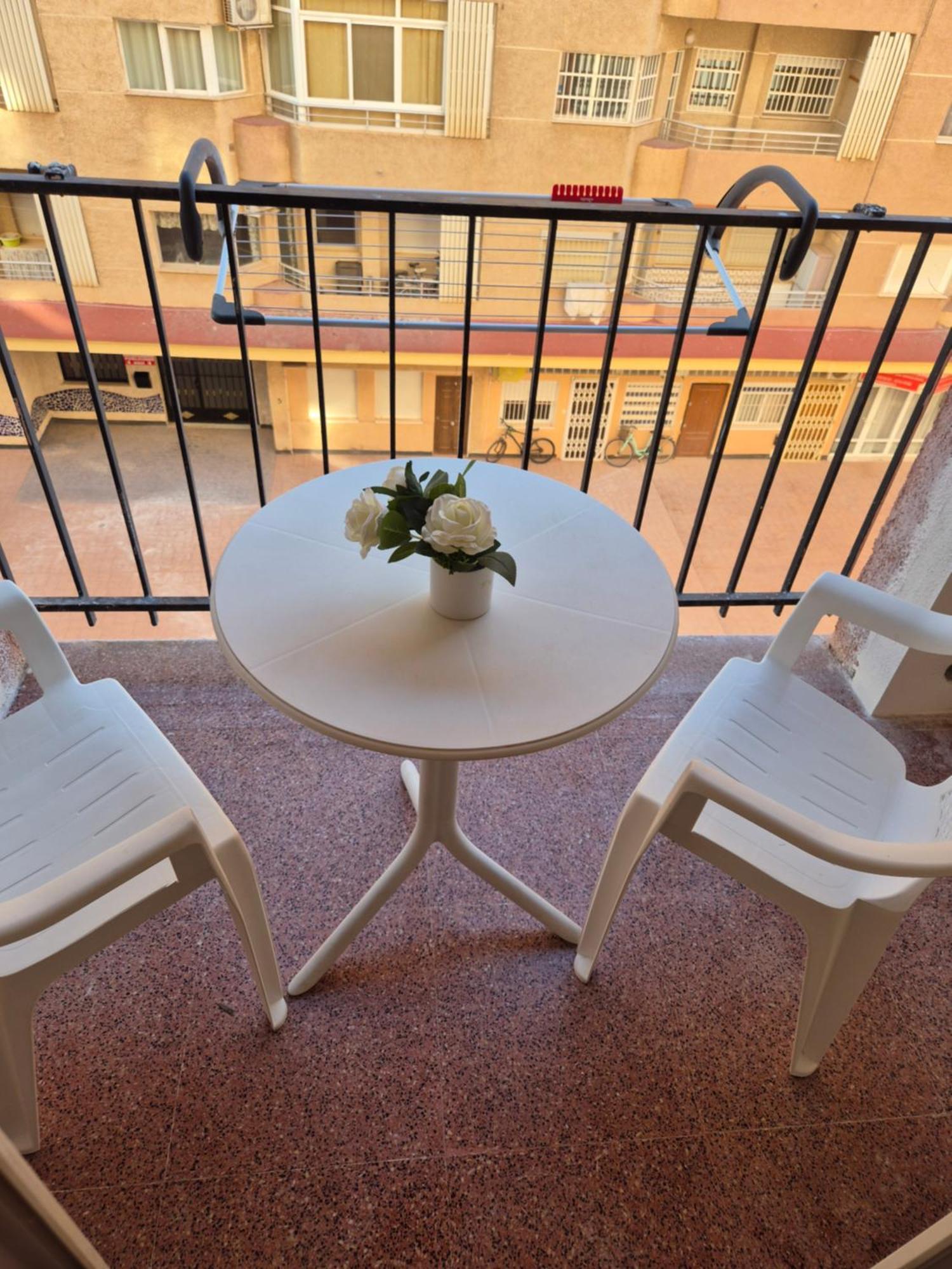 Studio A 200M De La Playa Los Locos Torrevieja Eksteriør billede
